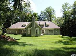 20 Beech Hill Rd, Lloyd Harbor, NY 11743