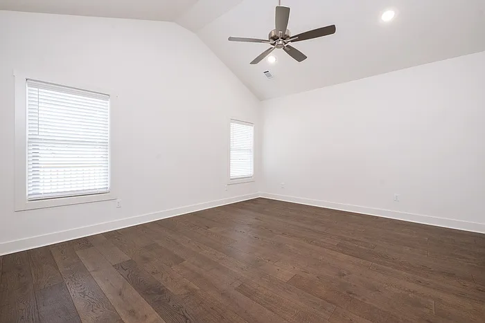108 Pearl Ave — Photo 10