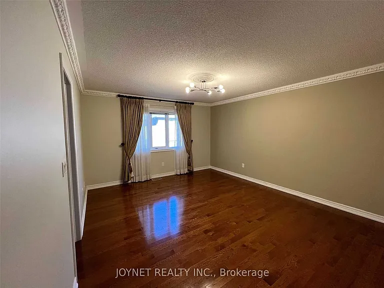 269 Lauderdale Dr — Photo 14