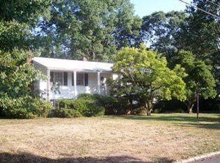 2242 Old Farm Rd, Scotch Plains, NJ 07076