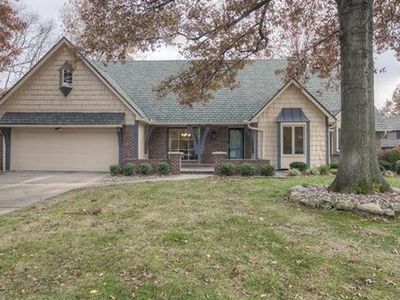 3015 W 83rd Ter, Leawood, KS, 66206