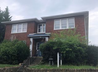 378 Elm Ave SW APT 3, Roanoke, VA 24016