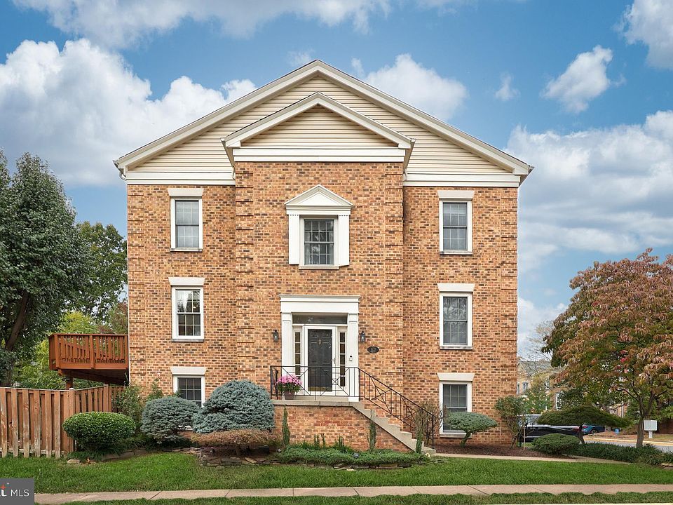 1st image of 5127 Woodfield Dr