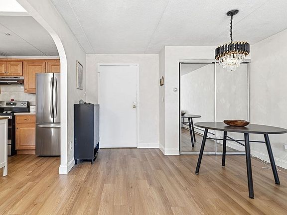 5th image of 575 Broad St Unit 306
