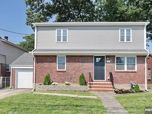 120 E 54th St, Elmwood Park, NJ 07407