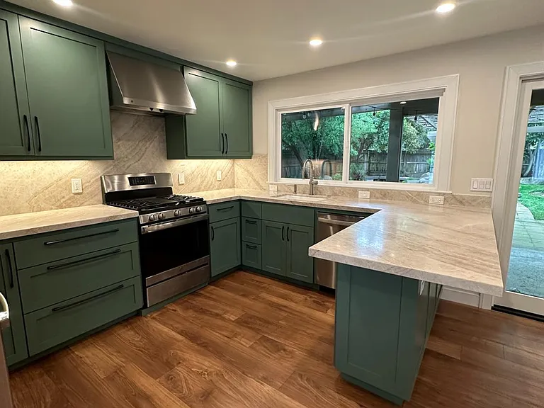813 E Mockingbird Ln — Photo 9