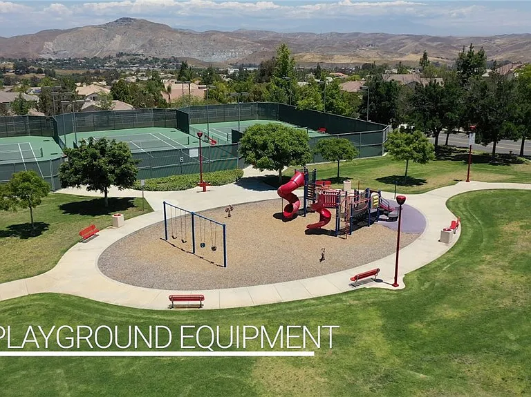 4459 Putting Green Dr — Photo 68