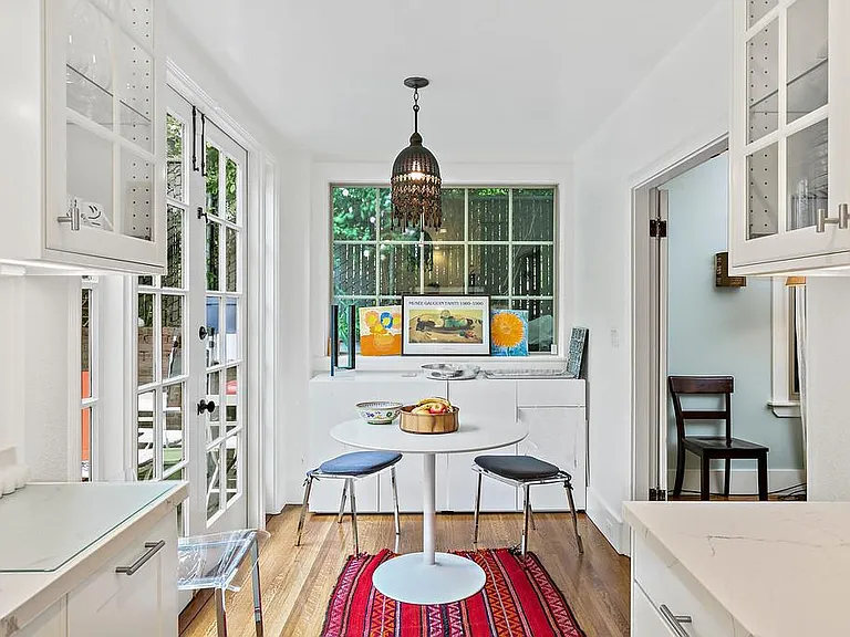 2903 Russell St — Photo 18