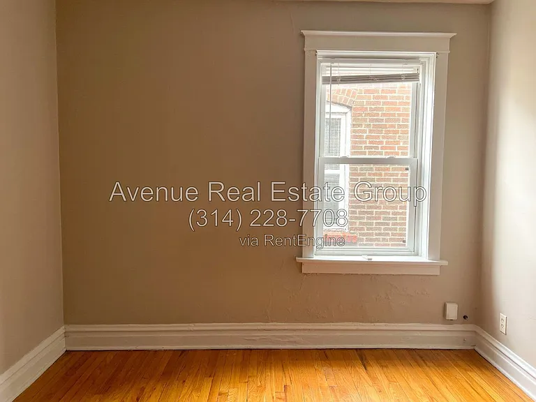 5067 Chippewa St #2F — Photo 7
