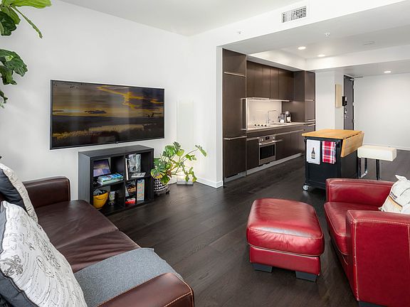 4th image of 1808 Minor Ave #1607