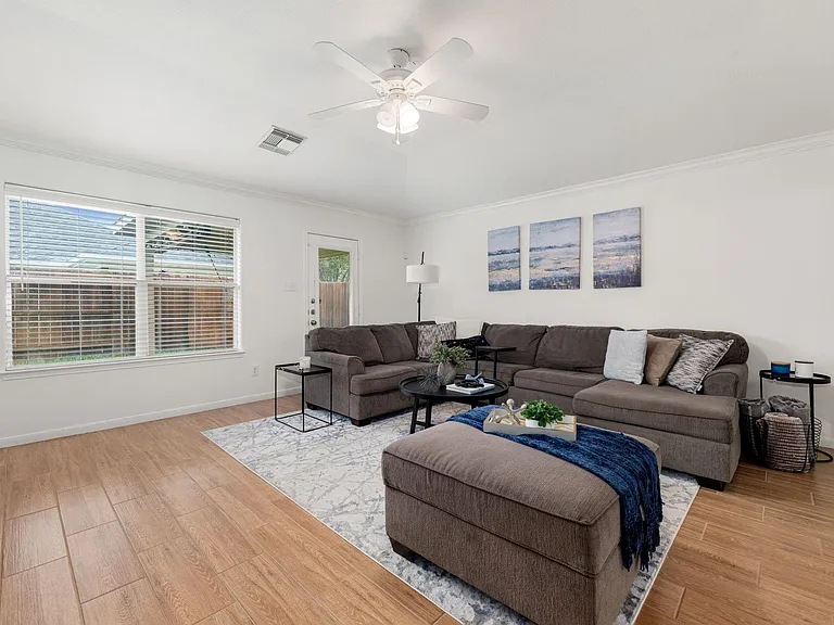 26542 Marble Point Ln — Photo 11