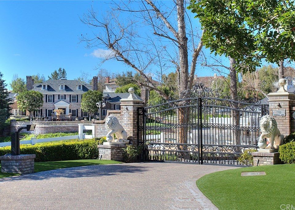 1st image of 23111 Maravilla Ln