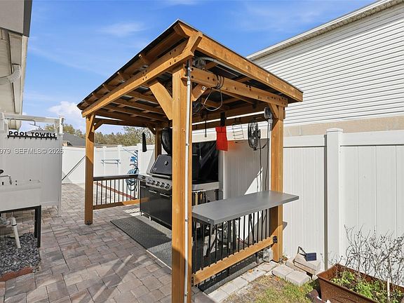 5th image of 3661 Wellington Ln