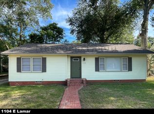 1104 Lamar St, Palestine, TX