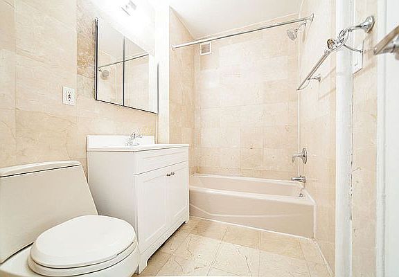 4th image of 61 E 66th St APT 3a