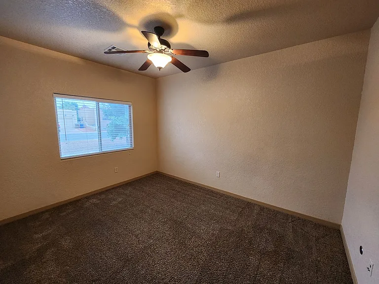 2105 San Patricio Loop — Photo 15