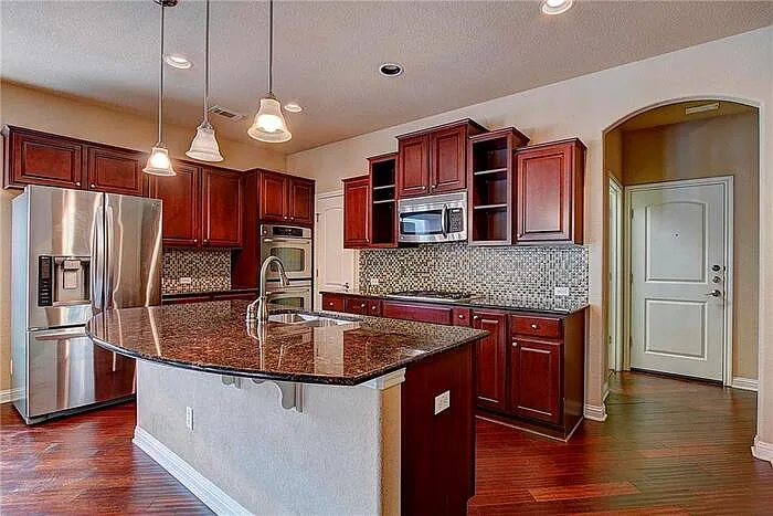 2409 Santa Clara Ln — Photo 10