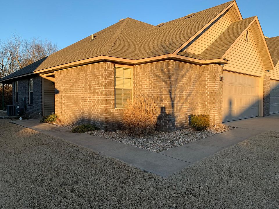 1st image of 3500 SW Deerfield Blvd #2