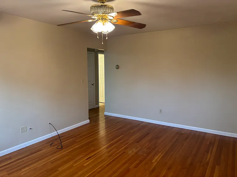 142 Coale Ave #2 — Photo 3
