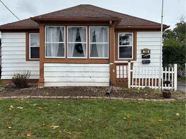 766 Harding Ave, North Tonawanda, NY 14120