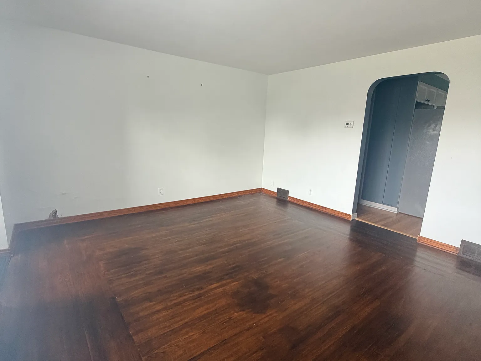 3 bed, 1318 sqft, $2,200 — Photo 4
