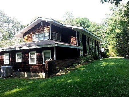 2nd image of 18201 Pine Oak Ln