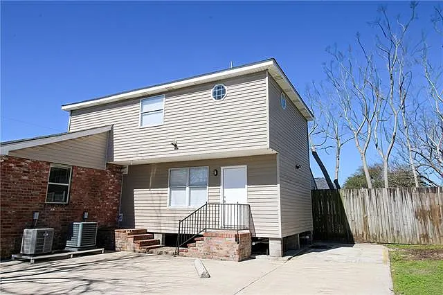 2 bed, 1.5 bath, 1000 sqft, $1,500 — Photo 3