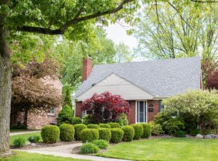 2426 Maplewood Ave, Royal Oak, MI 48073