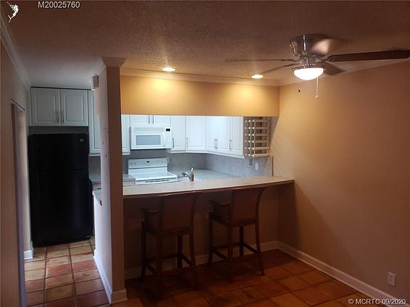 5th image of 3357 Cocoplum Cir #33133