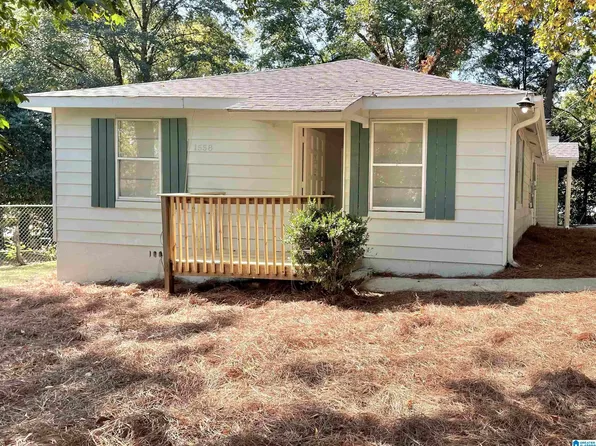 1558 Chattanooga St, Leeds, AL 35094