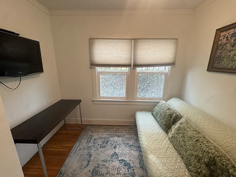 First Bedroom; Full Pull out