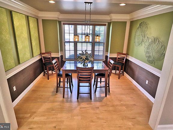 4th image of 312 Squire Ln