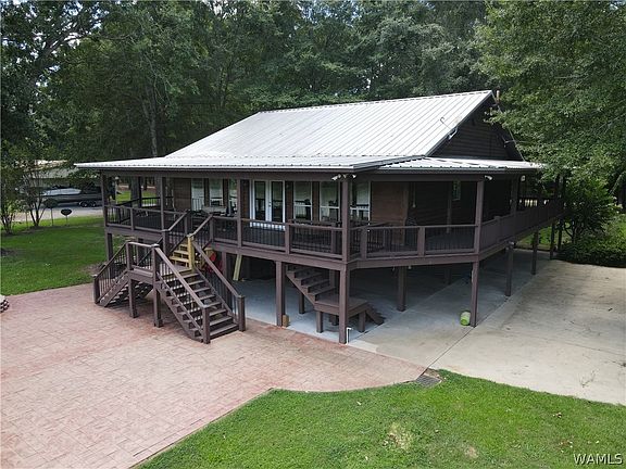 3rd image of 695 Cypress Cove Rd