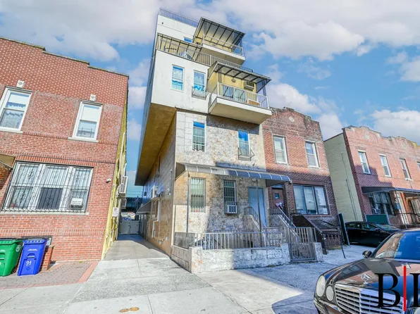 92 Brighton 11th Street image 2 of 13