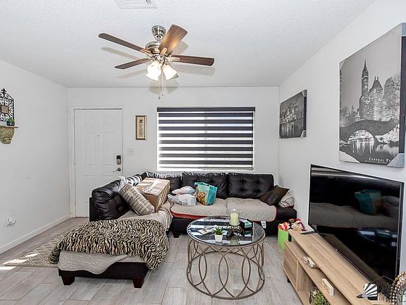 2nd image of 840 N Orquidea Ave