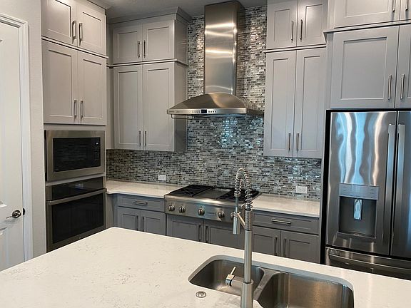 4th image of 668 Rosewood Way
