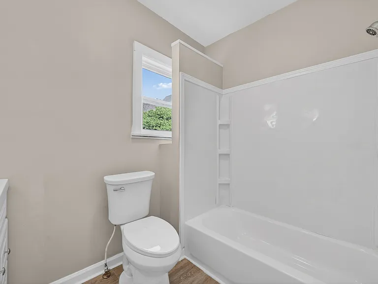 23 W Burdick St #A1 — Photo 6