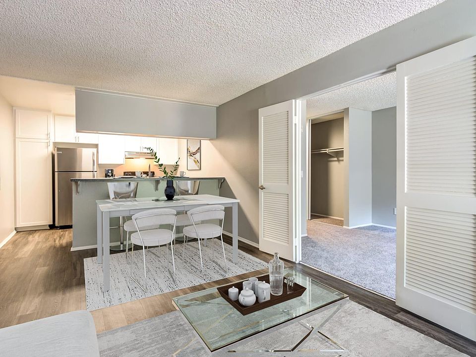 1st image of 3245 College Pl #5