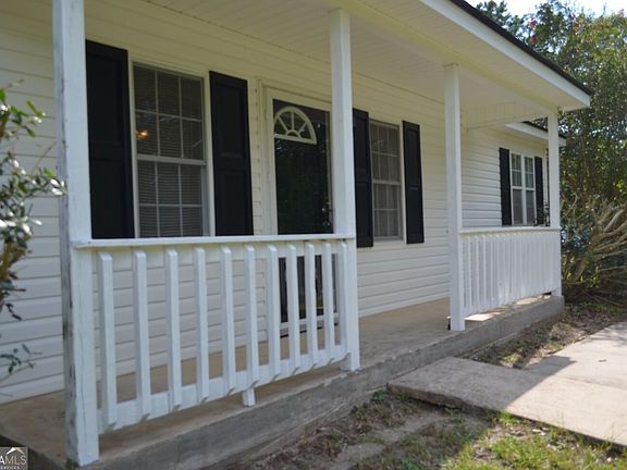 3rd image of 79 N Camp Dr