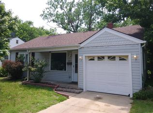 661 N Edgemoor Dr, Wichita, KS 67208