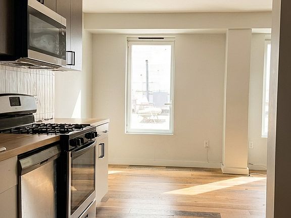 5th image of 945 Bergen St #203