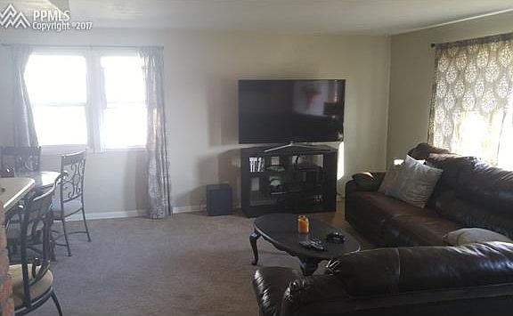 4th image of 2630 Lark Dr