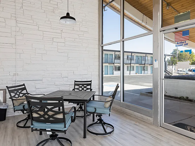 Town Center Apartments — Photo 24