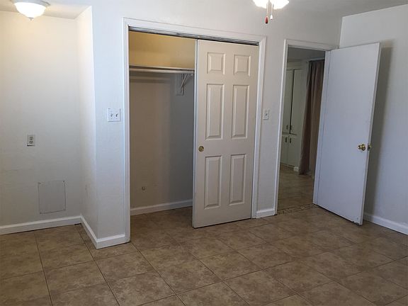 4th image of 618 Jefferson St NE APT C