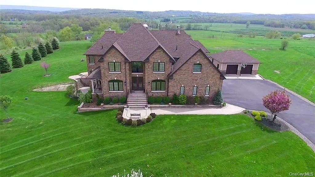 1 Farview Ln photo 1