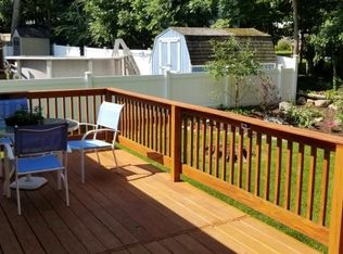 10 Marshall Trl, Hopatcong, NJ 07843