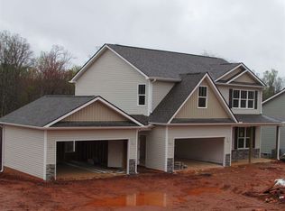 31 Lyman Lake Rd, Lyman, SC 29365