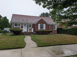 9366 Warwick St, Detroit, MI 48228