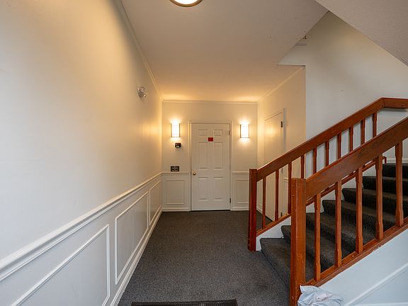 5th image of 5 Bernards Rd Unit 5