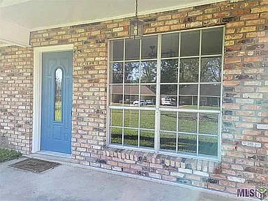3 bed, 1462 sqft, $1,950 — Photo 2